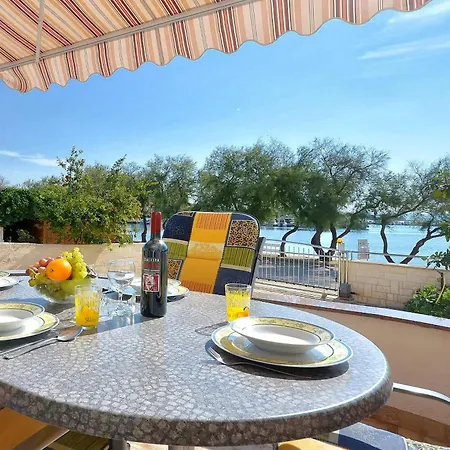 Apartment Srima Apartament Srima