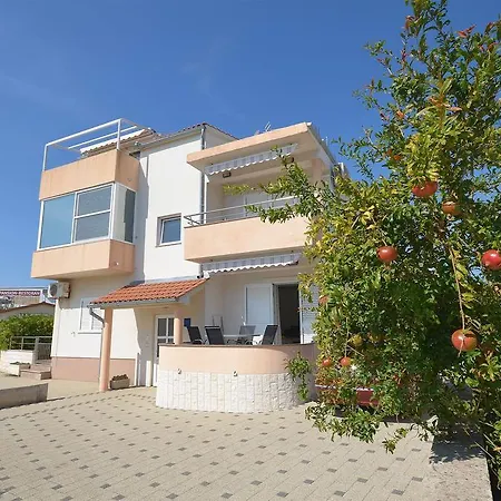 Apartment Srima Apartament *