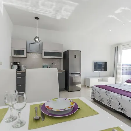 Apartment Srima Srima