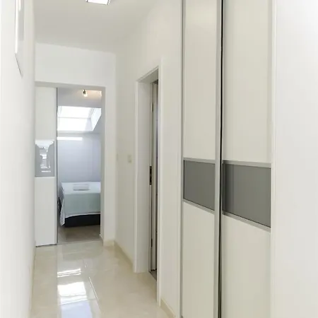 Apartment Srima * Srima