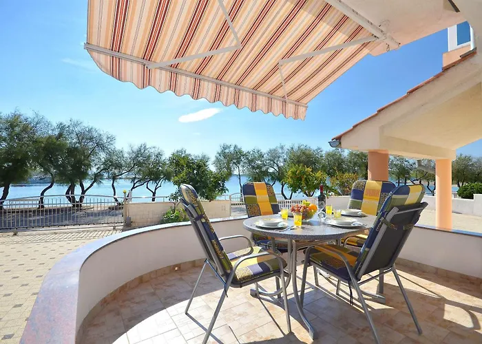 Apartment Srima Srima