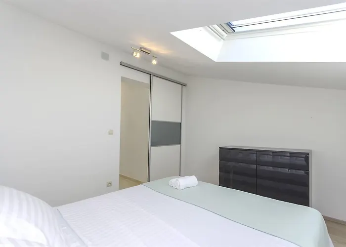 Lejlighed Apartment Srima