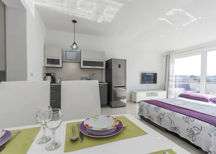 Apartment Srima Srima