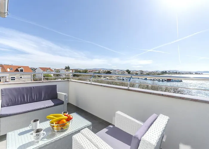 Apartment Srima Lejlighed *