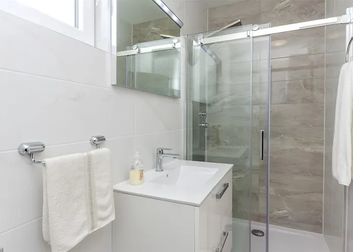 Apartment Srima Lejlighed