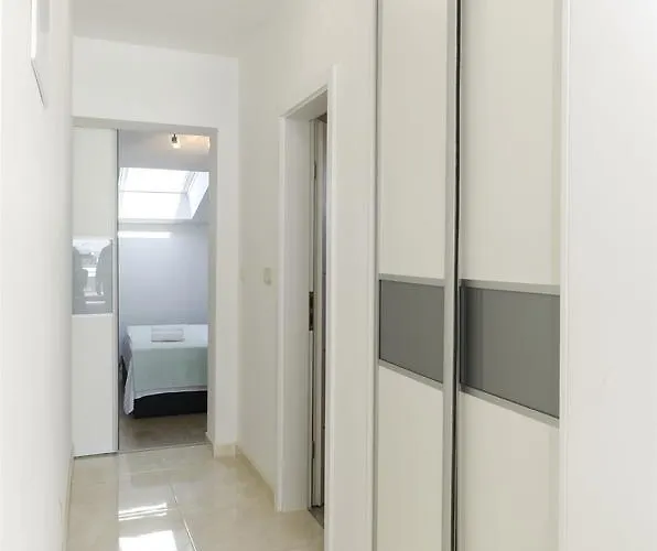 Apartment Srima * Srima